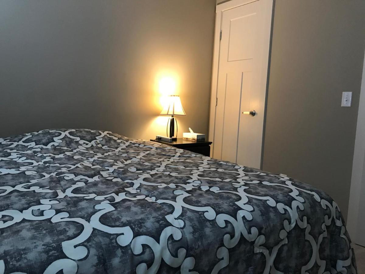 Home Stay! Calgary Extérieur photo