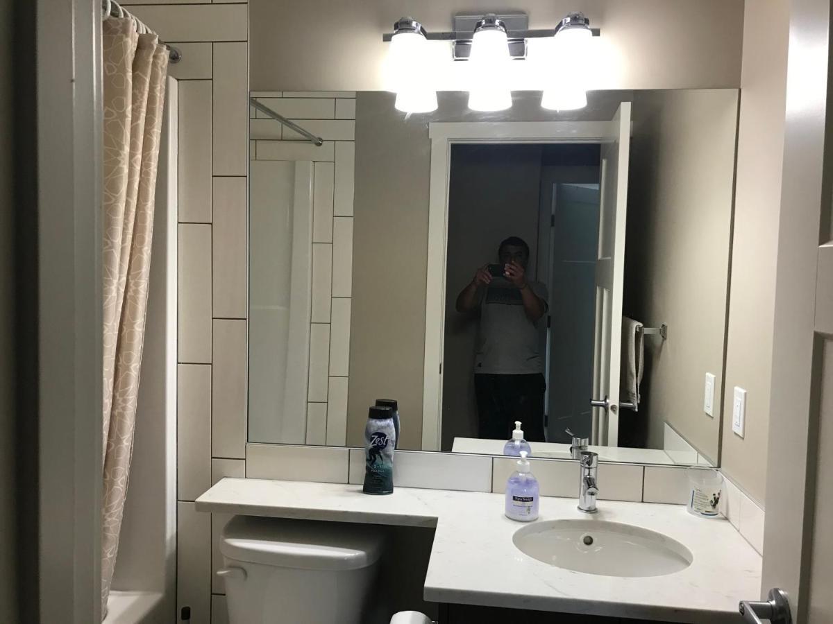 Home Stay! Calgary Extérieur photo