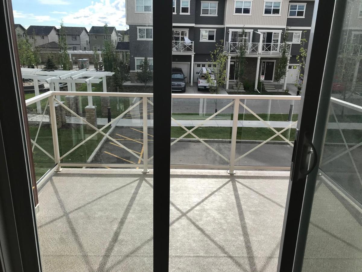 Home Stay! Calgary Extérieur photo